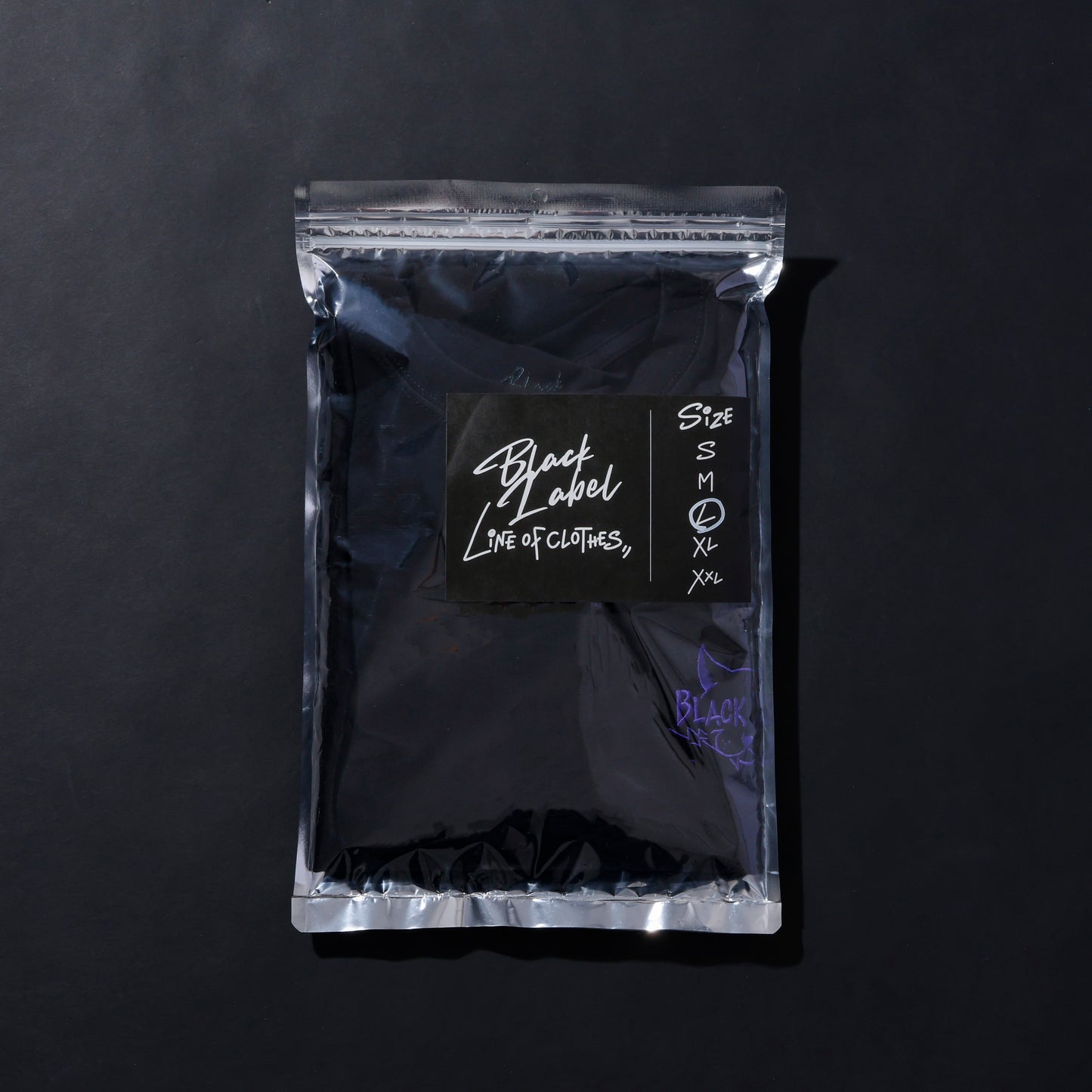 Black Label Line of clothes cat black L-TEE