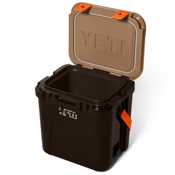YETI ROADIE 24 2.0 Wetlands Camo