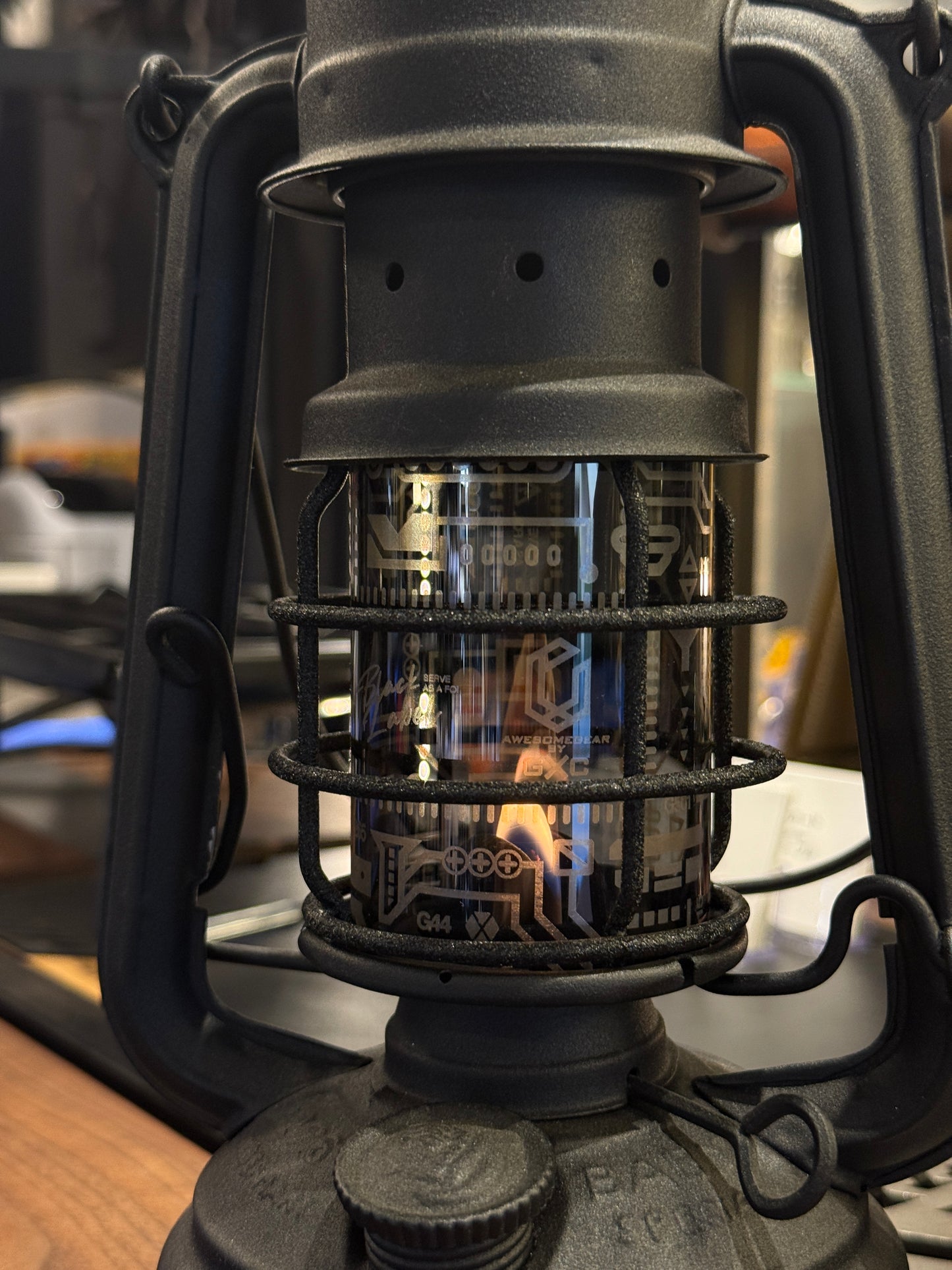 NOS globe BlackBase style