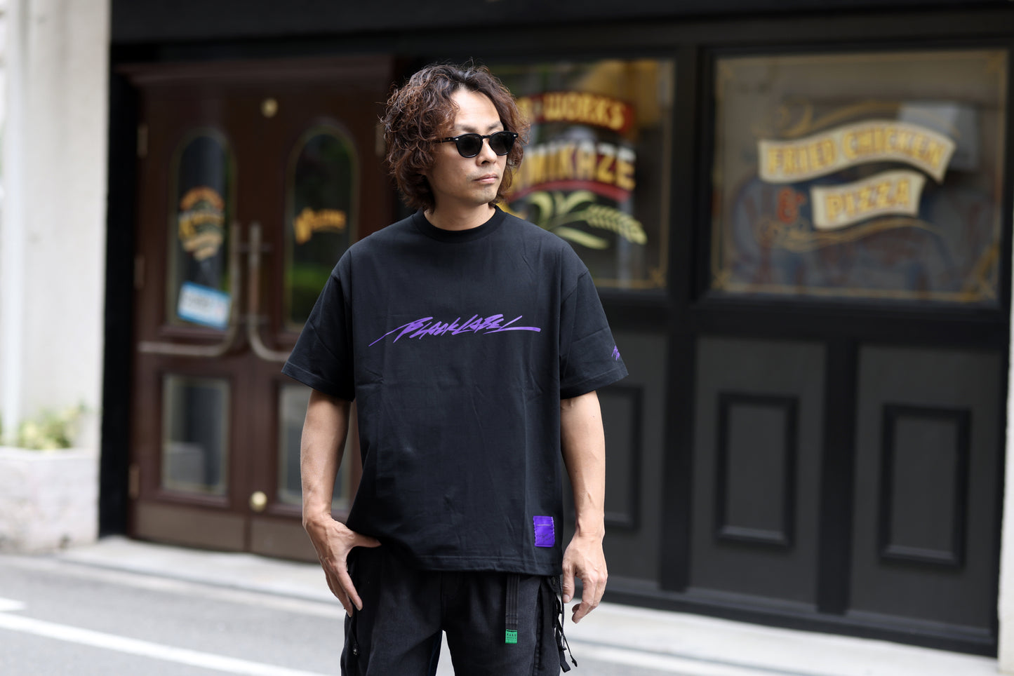 FOIL SCRIPT TEE