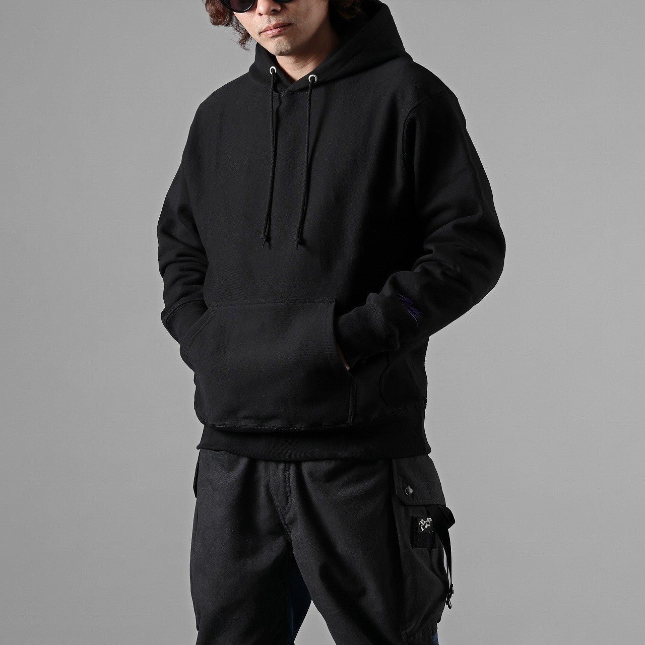 FOIL SCRIPT HOODIE BLACK/PURPLE