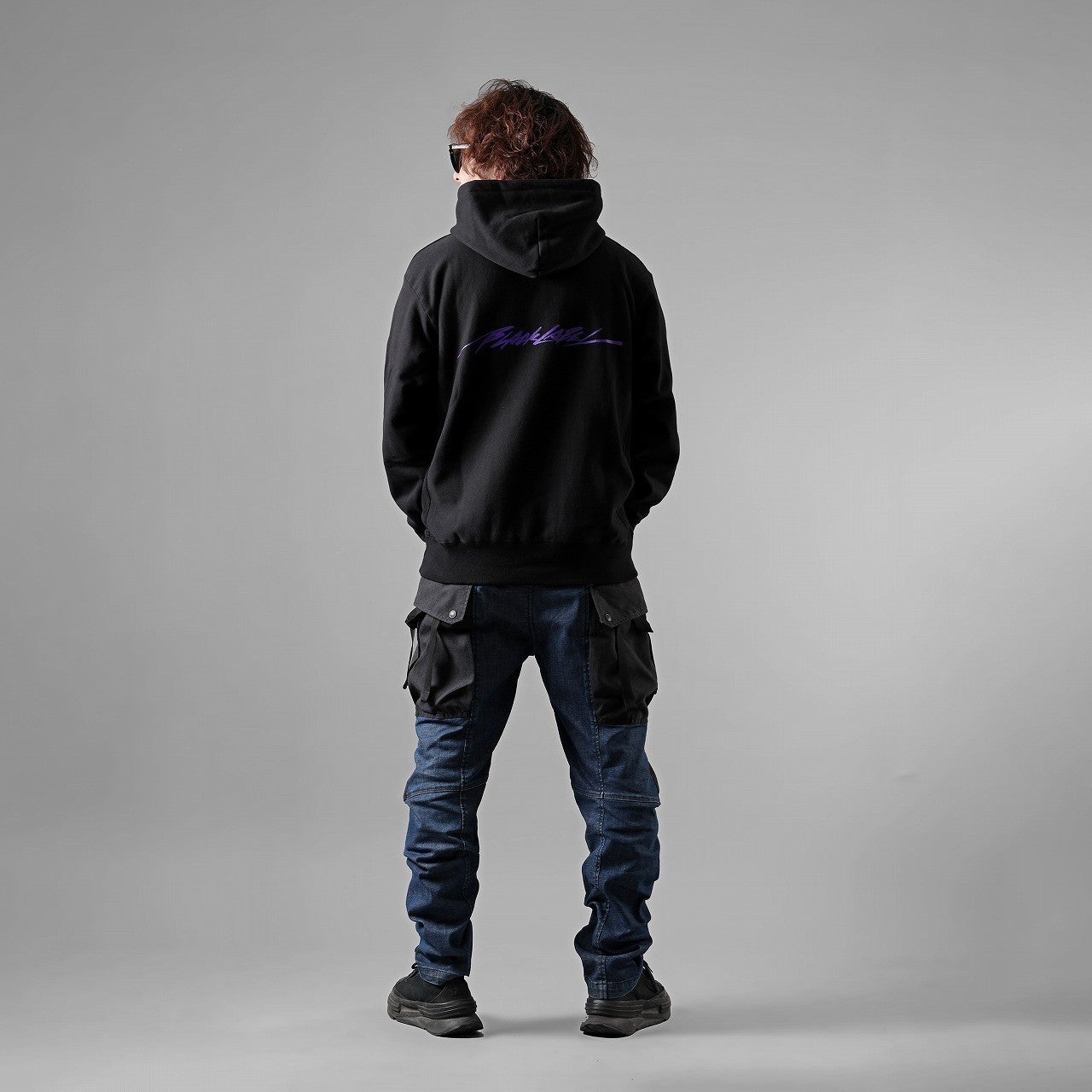 FOIL SCRIPT HOODIE BLACK/PURPLE