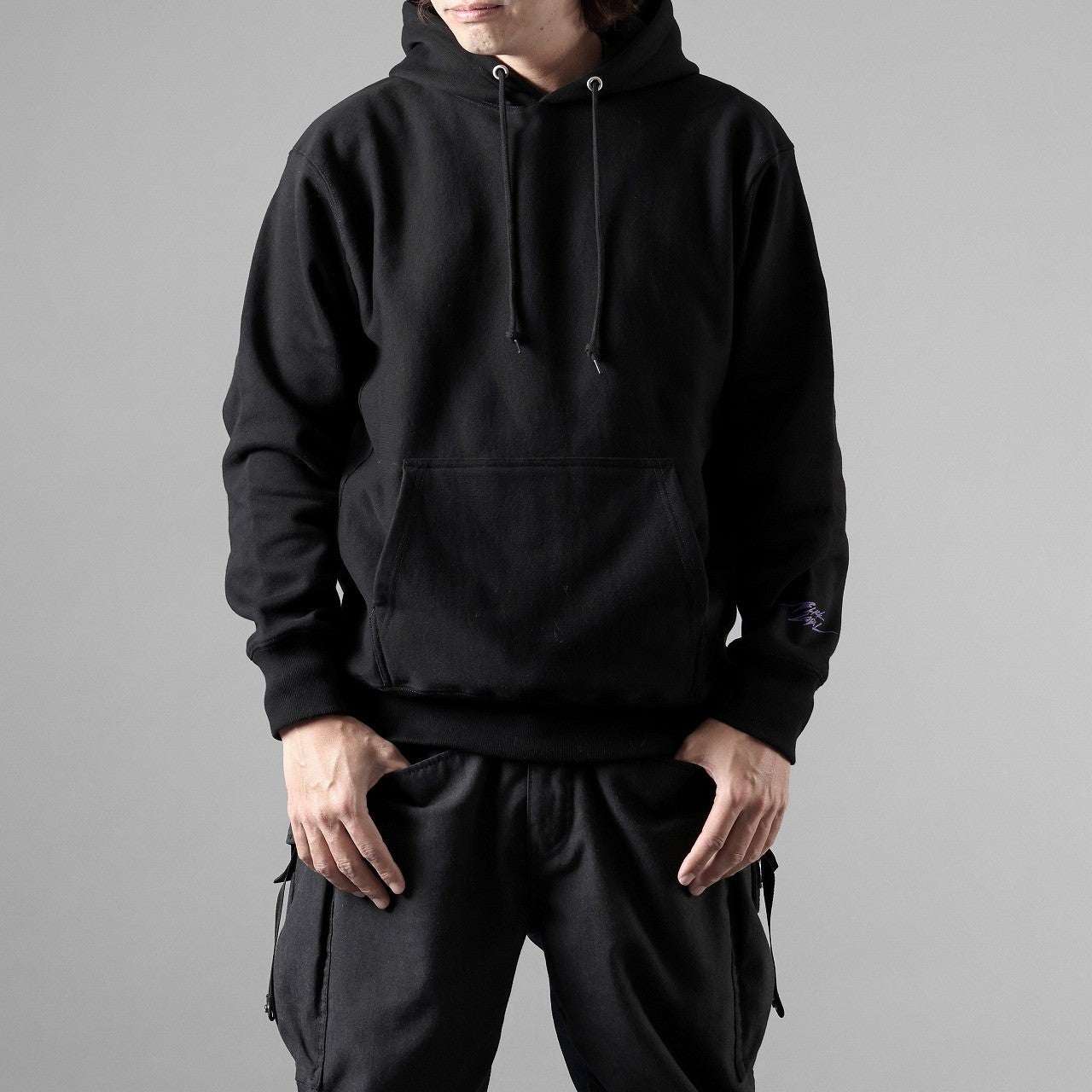 FOIL SCRIPT HOODIE BLACK/WHITE