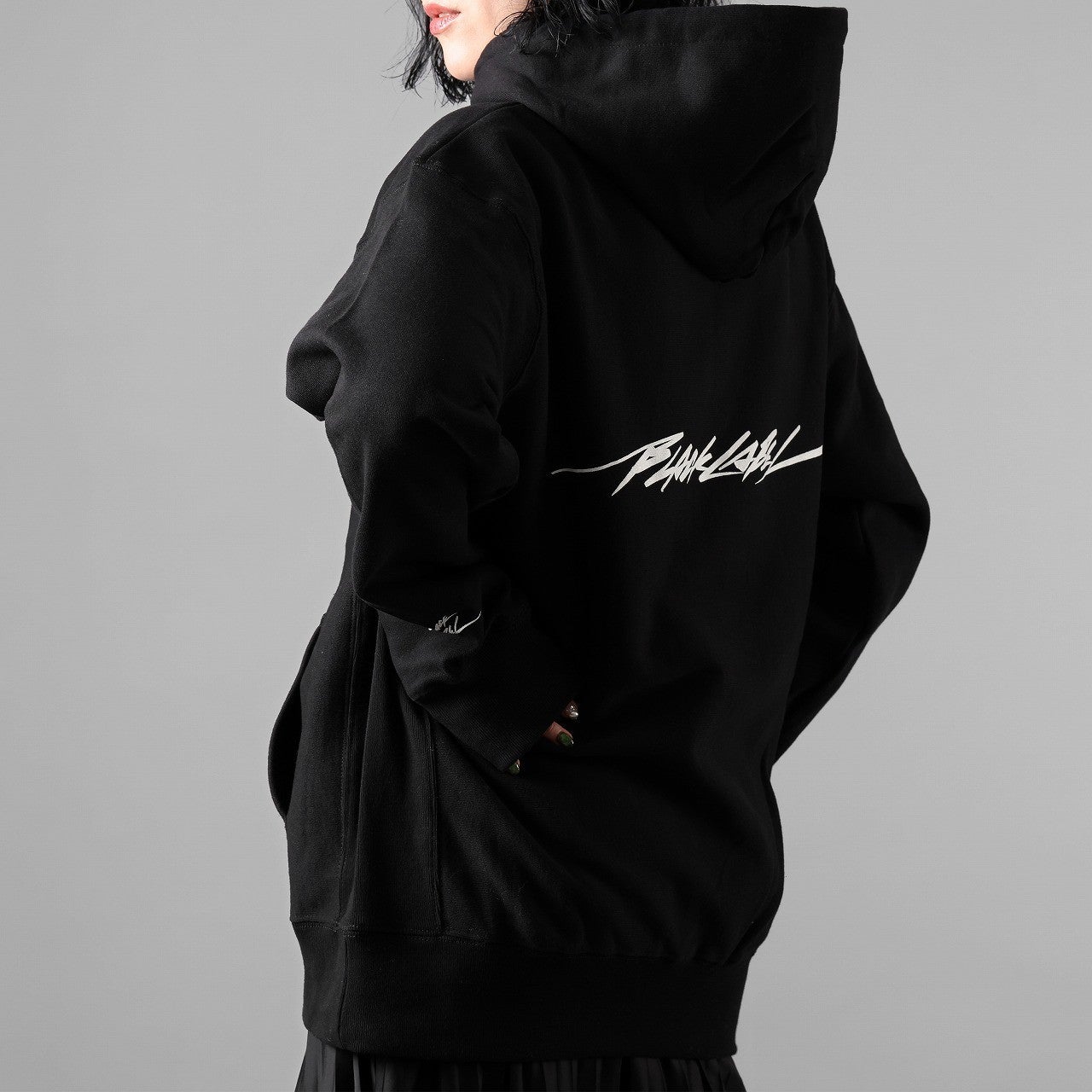 FOIL SCRIPT HOODIE BLACK/WHITE